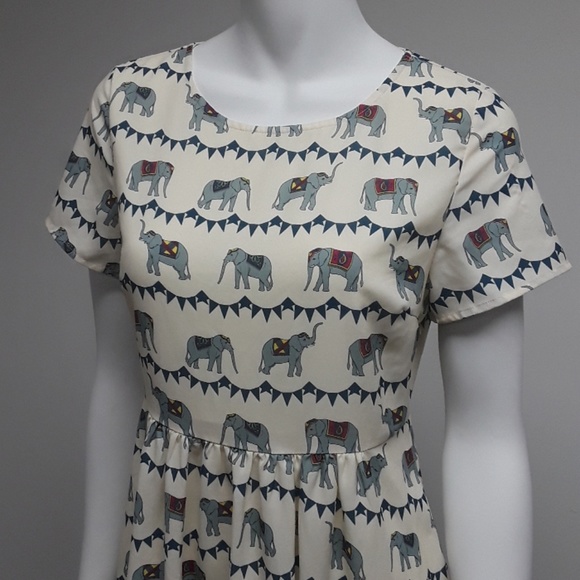 Sugarhill Boutique Elephant Dress Size 4 - Picture 5 of 8